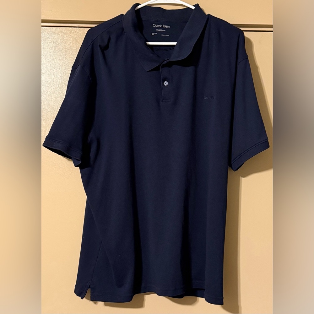 Calvin Klein Men’s Liquid Touch Polo Navy Blue XXL